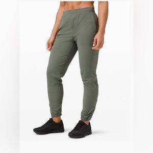 Lululemon Adapted State High-Rise Jogger 28”